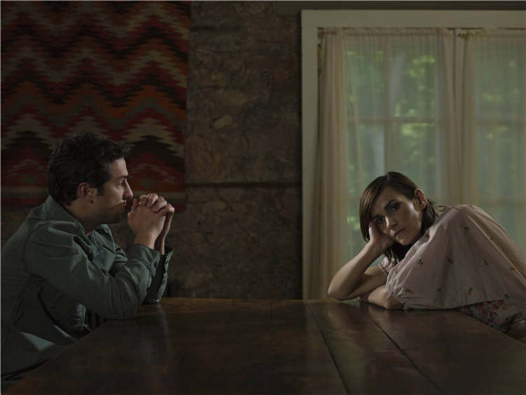 美股前瞻 | 三大股指期货涨跌不一，凌晨3点特朗普会见普京