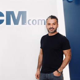 特朗普称美将对芯片和半导体征收约100%的关税