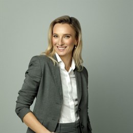 国家外汇管理局:上半年外资净增持境内股票和基金101亿美元 预计外资仍会逐步增配人民币资产