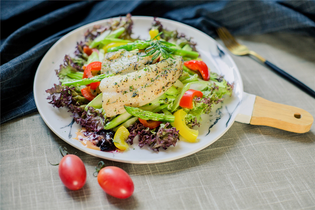 深圳经济特区建立45周年：一张白纸起步 实现“四个万亿”